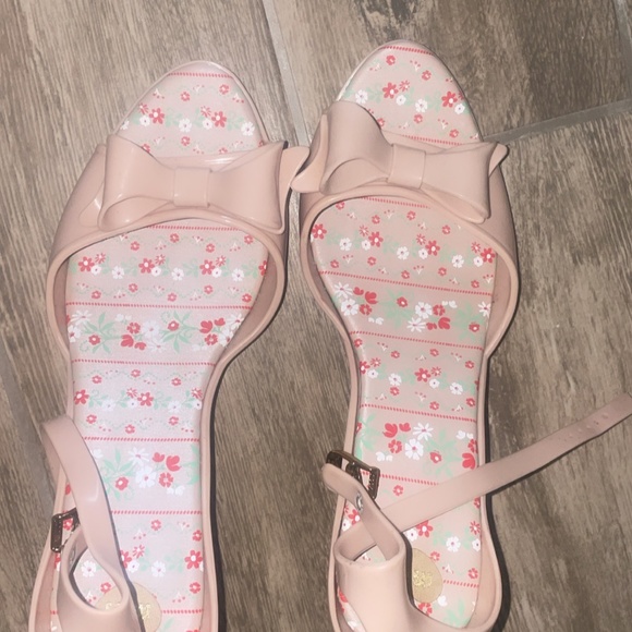 Melissa Wedges - Picture 3 of 6